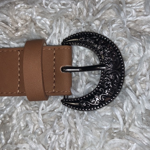 💥$10 SALE💥NWT! 40” Women’s Belt - Picture 3 of 8